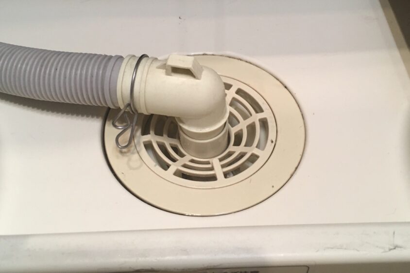 洗濯機の排水ホースと排水口