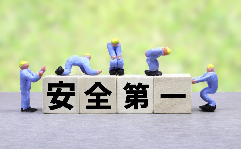 スレート屋根　補修　安全