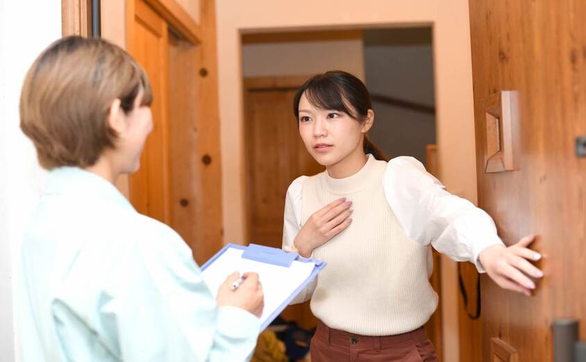 カビが落ちない・広範囲の場合は業者に相談する