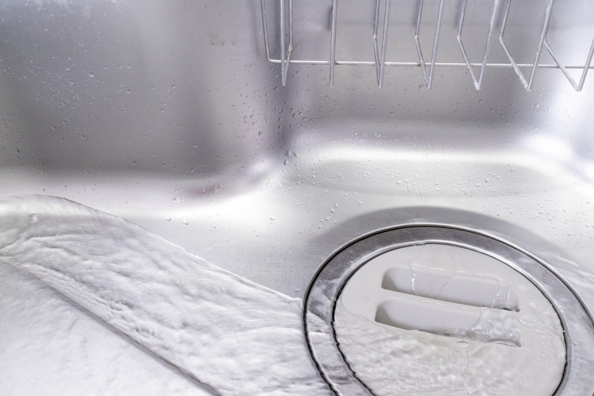 排水口　流れが悪い