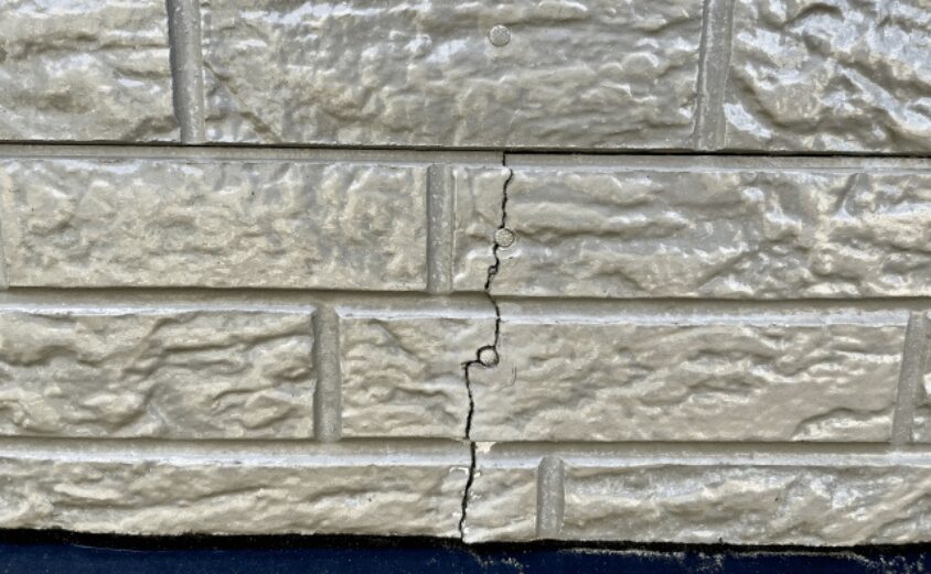 構造クラック 外壁 サイディング