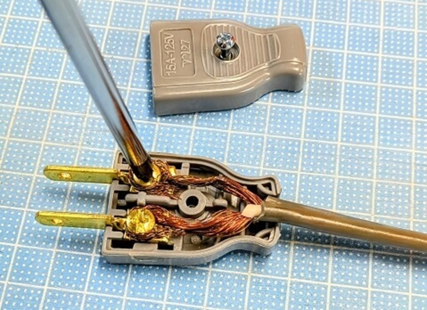 プラグを自分で交換