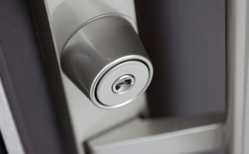 玄関の鍵　種類